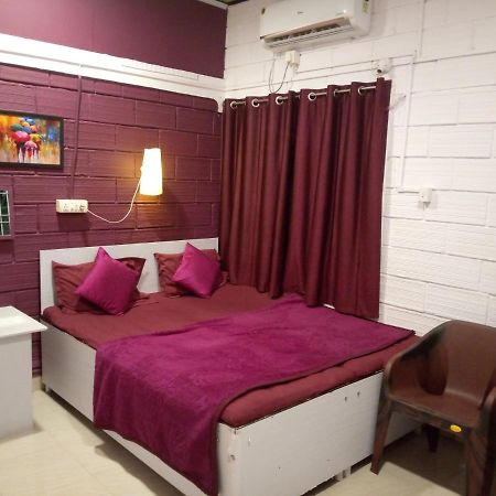 Greenland Guest House Ac And Non Ac Room,Senior Citizen Not Allowed, Gokarna  Exteriér fotografie